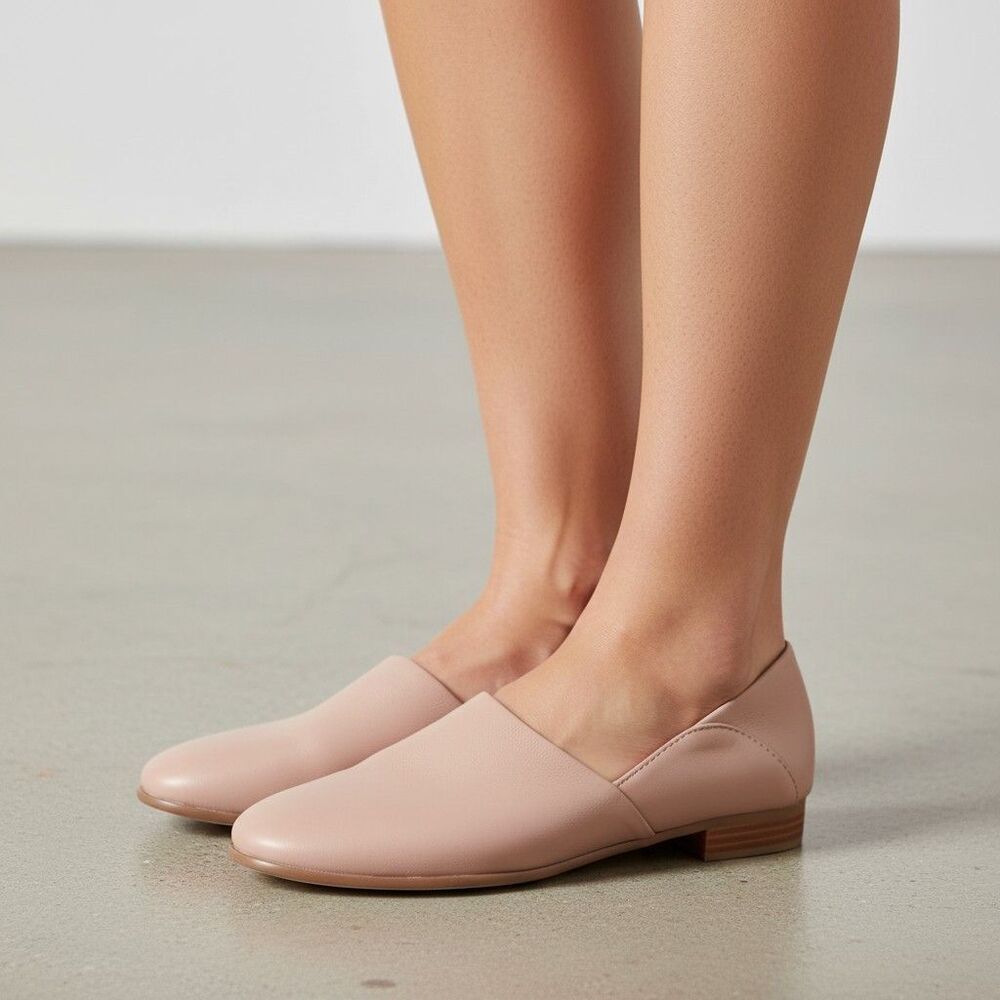 Clarks Pure Tone Loafer Shoes Womens 9 M Nude Leather Slip On Comfort